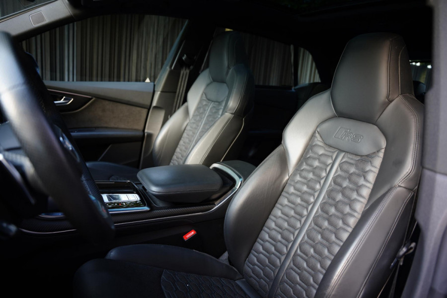 Audi Q8 RS Q8 Goodwood Green Head Up B&O