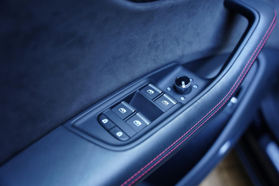 Audi RS Q8 4.0 TFSI Quattro B&O Panoramadak Keramisch