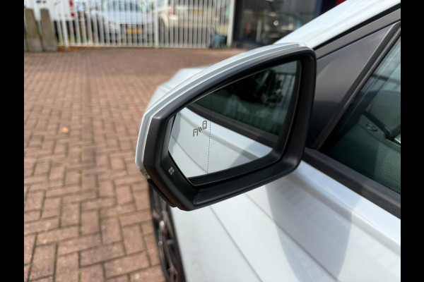 Volkswagen Polo 1.0 TSI Highline | DSG | ACC | Camera | Navi