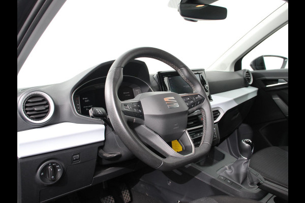 Seat Ibiza 1.0 EcoTSI Style Business Connect Navigatie Apple Carplay/Android Auto Parkeersensoren Cruise Control Stoelverwarming Climate Control Getinte ramen