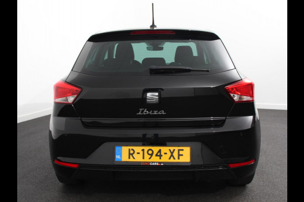 Seat Ibiza 1.0 EcoTSI Style Business Connect Navigatie Apple Carplay/Android Auto Parkeersensoren Cruise Control Stoelverwarming Climate Control Getinte ramen