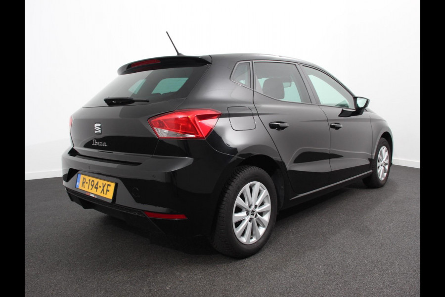 Seat Ibiza 1.0 EcoTSI Style Business Connect Navigatie Apple Carplay/Android Auto Parkeersensoren Cruise Control Stoelverwarming Climate Control Getinte ramen