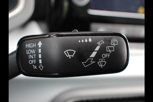Seat Ibiza 1.0 EcoTSI Style Business Connect Navigatie Apple Carplay/Android Auto Parkeersensoren Cruise Control Stoelverwarming Climate Control Getinte ramen