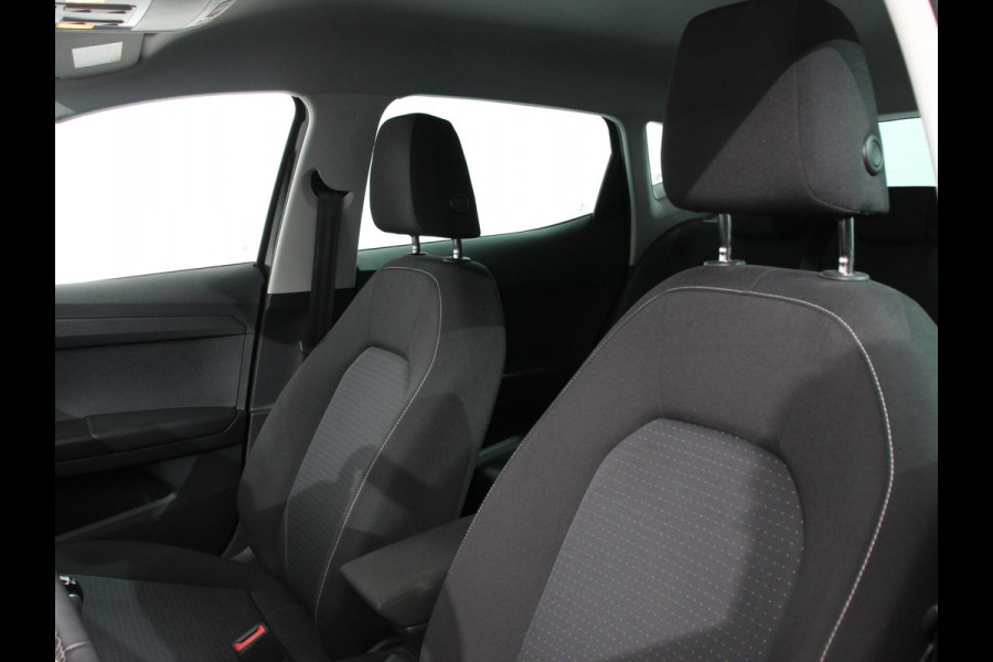 Seat Ibiza 1.0 EcoTSI Style Business Connect Navigatie Apple Carplay/Android Auto Parkeersensoren Cruise Control Stoelverwarming Climate Control Getinte ramen