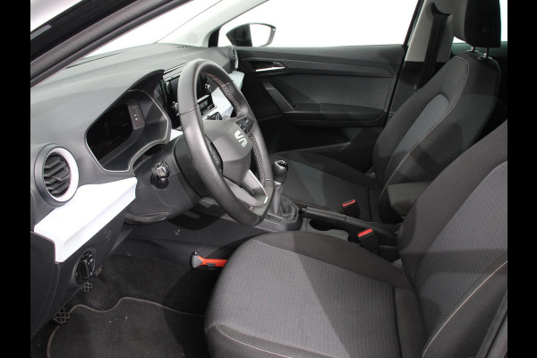Seat Ibiza 1.0 EcoTSI Style Business Connect Navigatie Apple Carplay/Android Auto Parkeersensoren Cruise Control Stoelverwarming Climate Control Getinte ramen