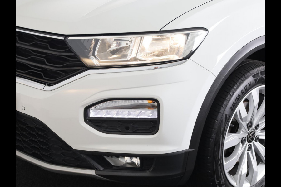 Volkswagen T-Roc 1.0 TSI Style 110 pk | Navigatie | Parkeersensoren | Adaptieve cruise control | Autom. airco | Spiegel pakket |