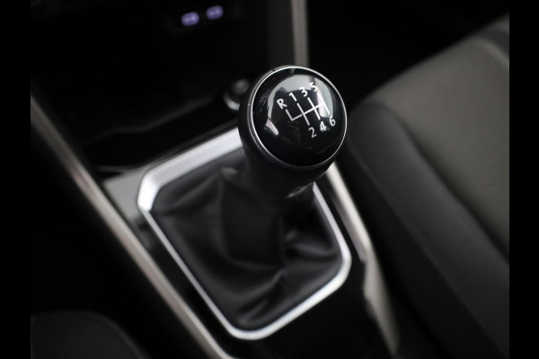 Volkswagen T-Roc 1.0 TSI Style 110 pk | Navigatie | Parkeersensoren | Adaptieve cruise control | Autom. airco | Spiegel pakket |