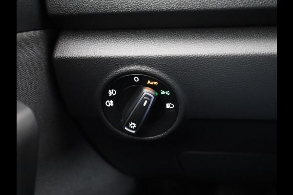 Volkswagen T-Roc 1.0 TSI Style 110 pk | Navigatie | Parkeersensoren | Adaptieve cruise control | Autom. airco | Spiegel pakket |