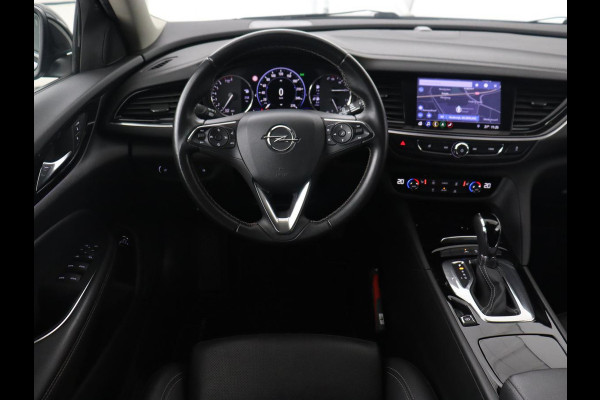 Opel Insignia Sports Tourer 1.5 Turbo Business Executive | Leder | Trekhaak | Stoelverwarming | Camera | DAB | Carplay | Elektrische achterklep | LED
