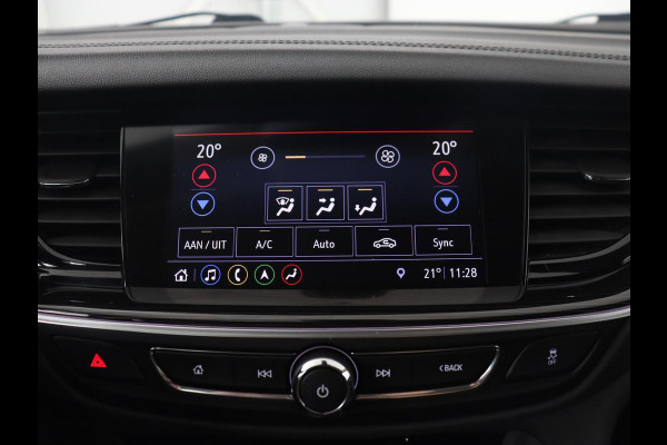 Opel Insignia Sports Tourer 1.5 Turbo Business Executive | Leder | Trekhaak | Stoelverwarming | Camera | DAB | Carplay | Elektrische achterklep | LED