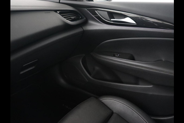 Opel Insignia Sports Tourer 1.5 Turbo Business Executive | Leder | Trekhaak | Stoelverwarming | Camera | DAB | Carplay | Elektrische achterklep | LED