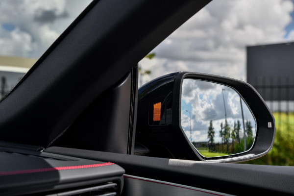 Audi Q8 60 TFSI e quattro Pro Line S Competition. RS Zetels, Leder Design, Pano, OLED, HUD, B&O, 360 3D, Trekh, ACC, Keyless, 23"!