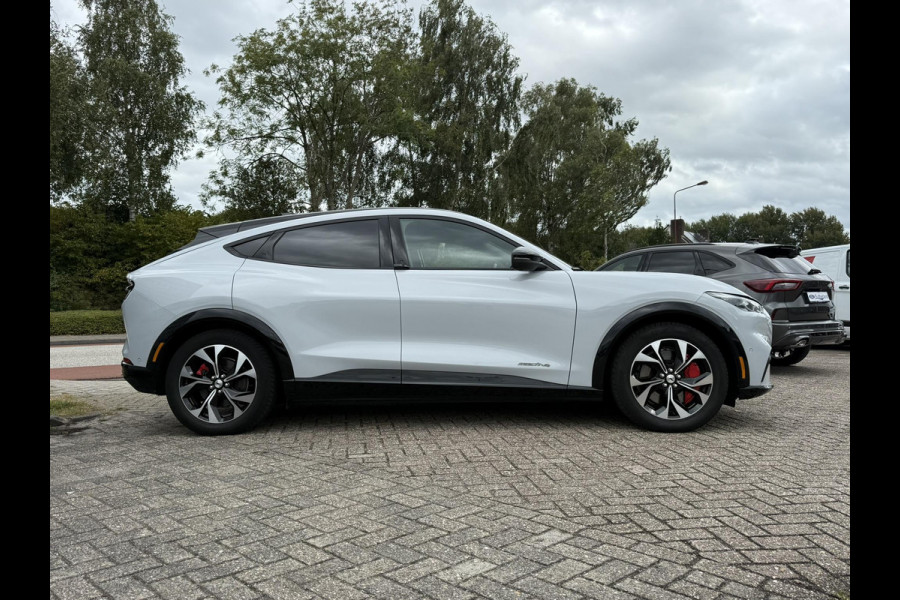 Ford Mustang Mach-E Premium AWD 75 kWh | 269pk Panorama dak | B&O Audio |  Adaptieve Cruise | Dodehoeksensoren | Elek Achterklep