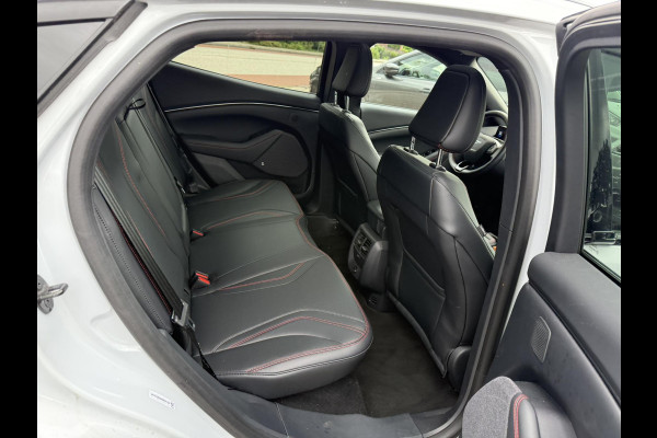 Ford Mustang Mach-E Premium AWD 75 kWh | 269pk Panorama dak | B&O Audio |  Adaptieve Cruise | Dodehoeksensoren | Elek Achterklep