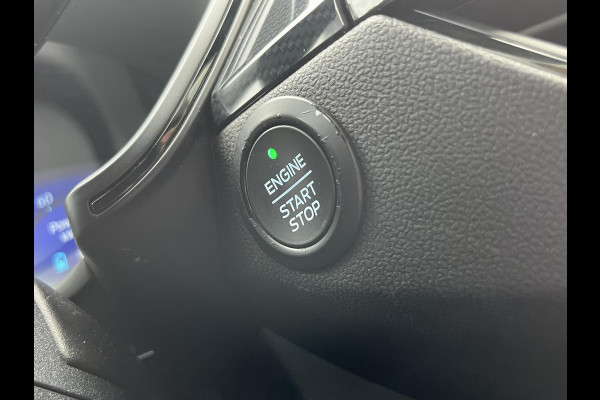 Ford Kuga 2.5 PHEV ST-Line X 225pk | Winterpack | Panoramadak | Trekhaak Afneembaar | SYNC 3 Navigatie