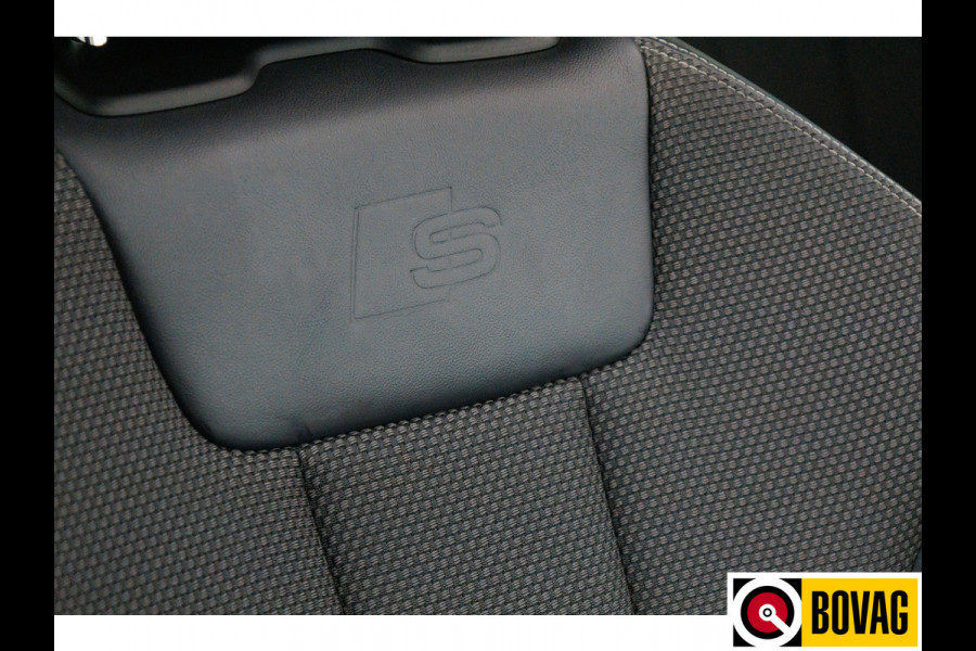 Audi A4 Avant 35 TFSI 3X S-Line 150 PK | NL auto | Black optic | Panoramadak | 1/2 Leer | Virtual dashboard, Adaptive Cruise