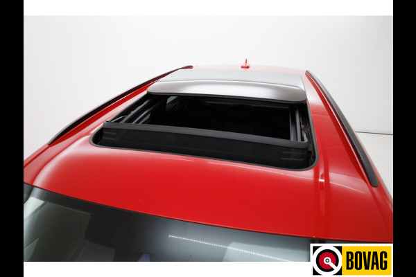 Audi A4 Avant 35 TFSI 3X S-Line 150 PK | NL auto | Black optic | Panoramadak | 1/2 Leer | Virtual dashboard, Adaptive Cruise