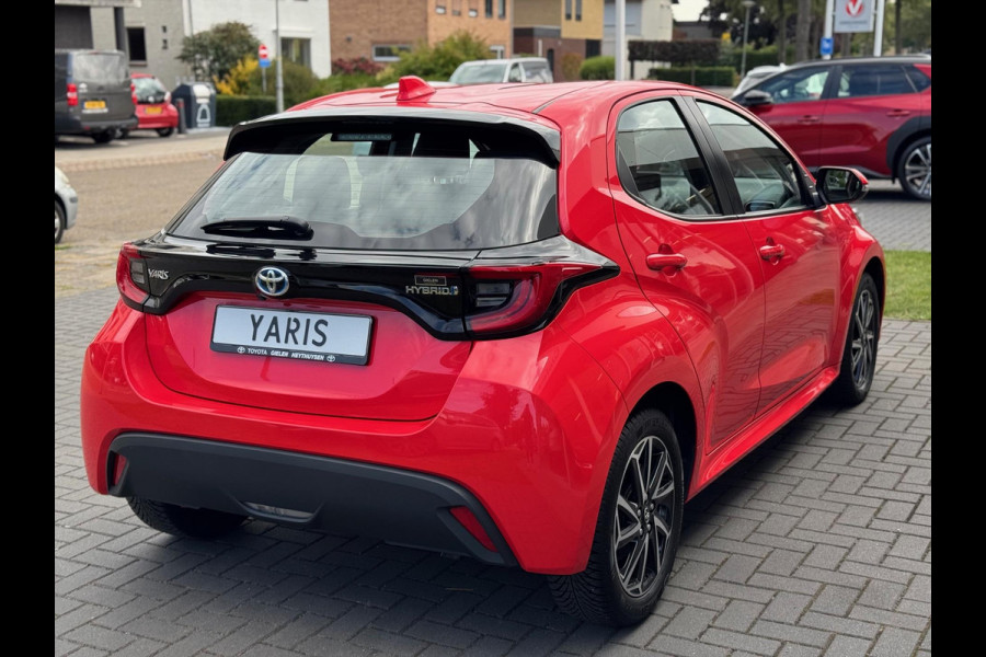Toyota Yaris 1.5 Hybrid Dynamic Plus | Stoelverwarming, 16 inch, Keyless, Apple Carplay/Android auto, Camera