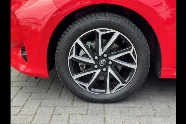 Toyota Yaris 1.5 Hybrid Dynamic Plus | Stoelverwarming, 16 inch, Keyless, Apple Carplay/Android auto, Camera