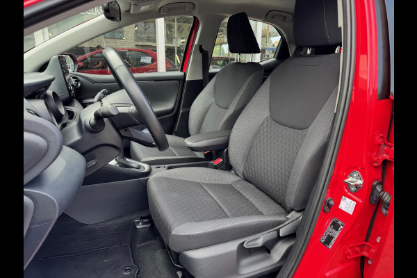 Toyota Yaris 1.5 Hybrid Dynamic Plus | Stoelverwarming, 16 inch, Keyless, Apple Carplay/Android auto, Camera