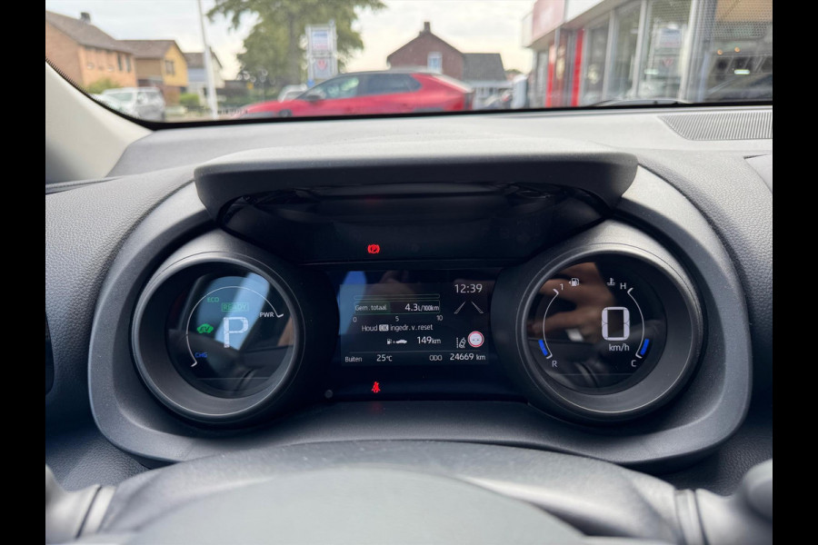 Toyota Yaris 1.5 Hybrid Dynamic Plus | Stoelverwarming, 16 inch, Keyless, Apple Carplay/Android auto, Camera