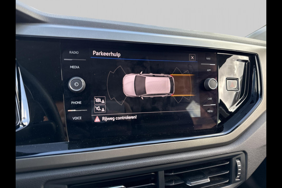 Volkswagen Polo 1.0 TSI Comfortline Business  | navigatie automaat | virtual cockpit |  PDC | stoelverwarming