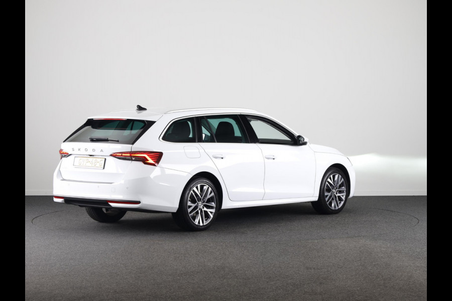 Škoda Octavia Combi 1.5 TSI MHEV Business Edition Plus 115 pk Automaat (DSG) | Verlengde garantie | Navigatie | Parkeersensoren | Achteruitrijcamera | Stoelverwarming |