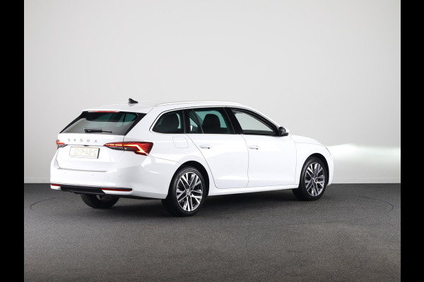 Škoda Octavia Combi 1.5 TSI MHEV Business Edition Plus 115 pk Automaat (DSG) | Verlengde garantie | Navigatie | Parkeersensoren | Achteruitrijcamera | Stoelverwarming |