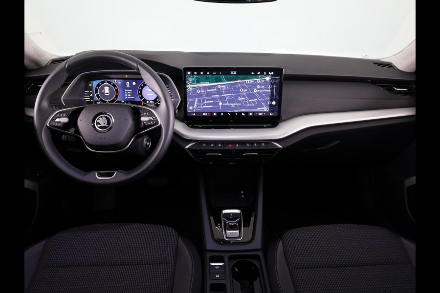 Škoda Octavia Combi 1.5 TSI MHEV Business Edition Plus 115 pk Automaat (DSG) | Verlengde garantie | Navigatie | Parkeersensoren | Achteruitrijcamera | Stoelverwarming |