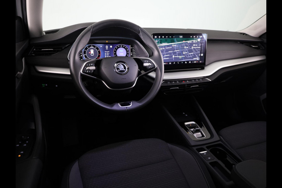 Škoda Octavia Combi 1.5 TSI MHEV Business Edition Plus 115 pk Automaat (DSG) | Verlengde garantie | Navigatie | Parkeersensoren | Achteruitrijcamera | Stoelverwarming |