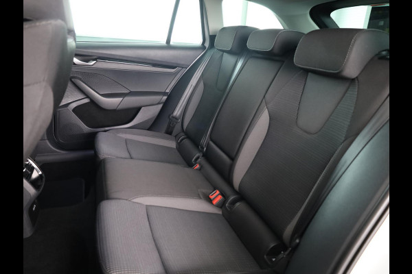 Škoda Octavia Combi 1.5 TSI MHEV Business Edition Plus 115 pk Automaat (DSG) | Verlengde garantie | Navigatie | Parkeersensoren | Achteruitrijcamera | Stoelverwarming |