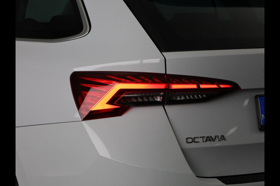 Škoda Octavia Combi 1.5 TSI MHEV Business Edition Plus 115 pk Automaat (DSG) | Verlengde garantie | Navigatie | Parkeersensoren | Achteruitrijcamera | Stoelverwarming |