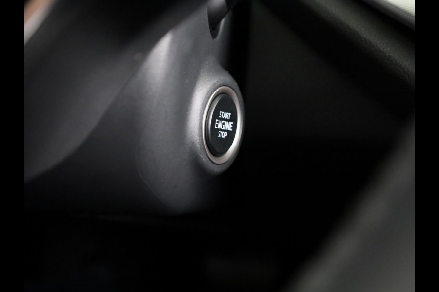 Škoda Octavia Combi 1.5 TSI MHEV Business Edition Plus 115 pk Automaat (DSG) | Verlengde garantie | Navigatie | Parkeersensoren | Achteruitrijcamera | Stoelverwarming |