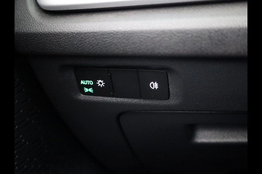 Škoda Octavia Combi 1.5 TSI MHEV Business Edition Plus 115 pk Automaat (DSG) | Verlengde garantie | Navigatie | Parkeersensoren | Achteruitrijcamera | Stoelverwarming |