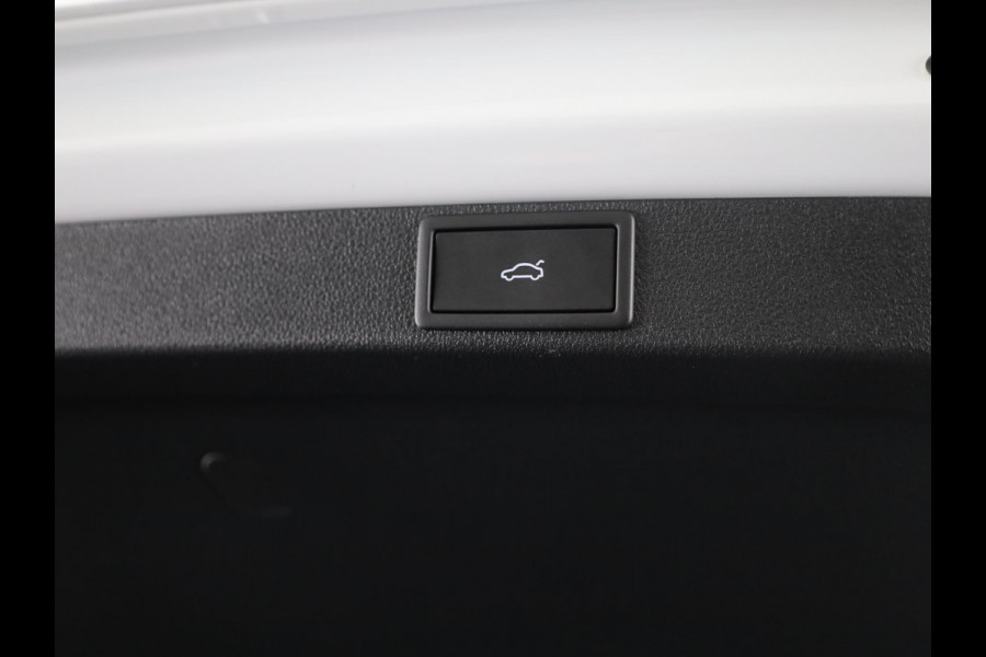 Škoda Octavia Combi 1.5 TSI MHEV Business Edition Plus 115 pk Automaat (DSG) | Verlengde garantie | Navigatie | Parkeersensoren | Achteruitrijcamera | Stoelverwarming |