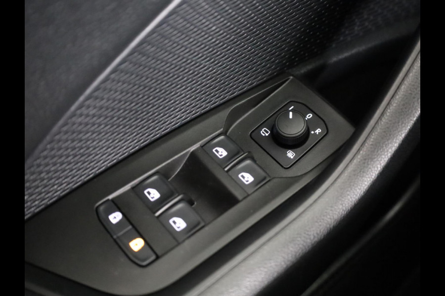 Škoda Octavia Combi 1.5 TSI MHEV Business Edition Plus 115 pk Automaat (DSG) | Verlengde garantie | Navigatie | Parkeersensoren | Achteruitrijcamera | Stoelverwarming |