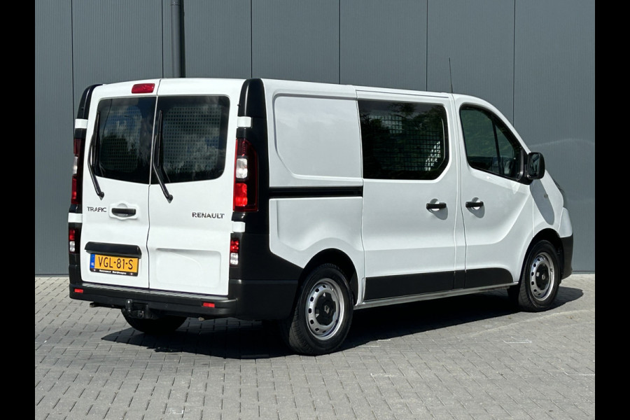 Renault Trafic 2.0 dCi 120 PK / L1H1 / 1e EIG. / 92.126 KM !! / AIRCO / CRUISE / NAVI / BLUETOOTH / 3-ZITS / TREKHAAK