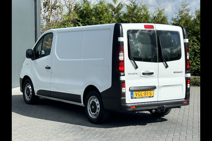 Renault Trafic 2.0 dCi 120 PK / L1H1 / 1e EIG. / 92.126 KM !! / AIRCO / CRUISE / NAVI / BLUETOOTH / 3-ZITS / TREKHAAK