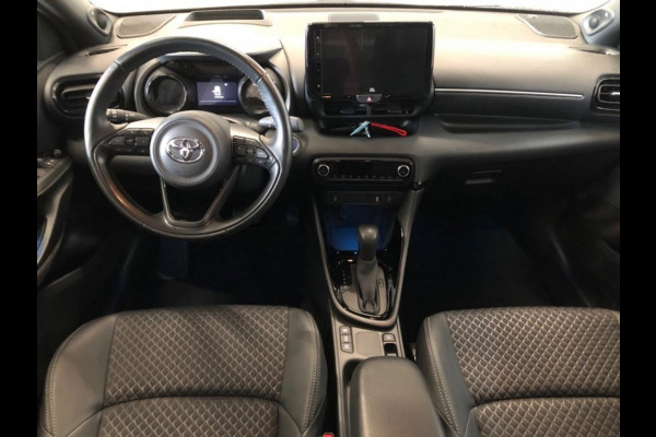 Toyota Yaris 1.5 Hybrid Executive - Automaat - JBL - Climate - Navi - Winterpakket