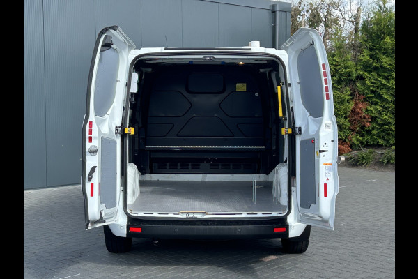 Ford Transit Custom 300 2.0 TDCI 105 PK / L1H1 / 1e EIG. / 80.552 KM !! / AIRCO / CRUISE / STOELVERWARMING / 2X SCHUIFDEUR / CAMERA / BLUETOOTH