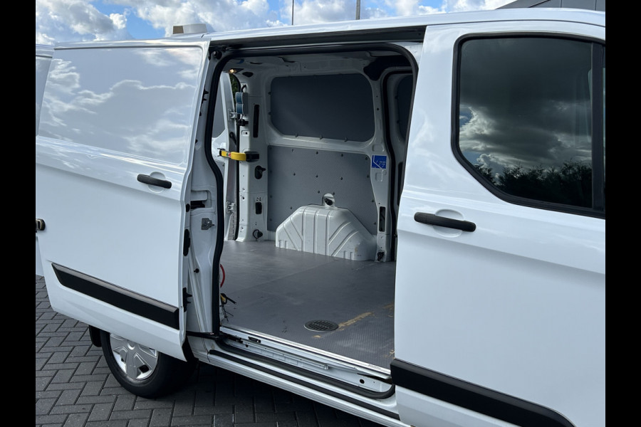 Ford Transit Custom 300 2.0 TDCI 105 PK / L1H1 / 1e EIG. / 80.552 KM !! / AIRCO / CRUISE / STOELVERWARMING / 2X SCHUIFDEUR / CAMERA / BLUETOOTH