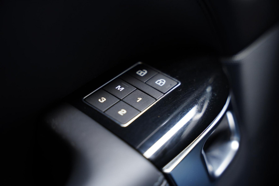 Land Rover Range Rover Sport P 400 HST GERESERVEERD
