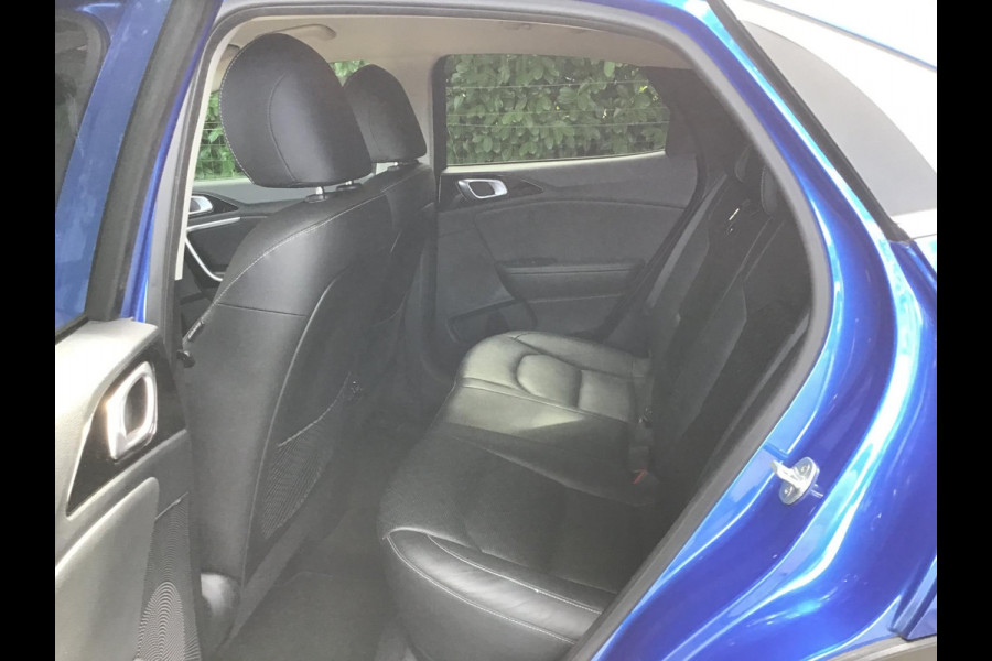 Kia Xceed 1.6 T-GDi ExecutiveLine , Topuivoering met leer/automaat