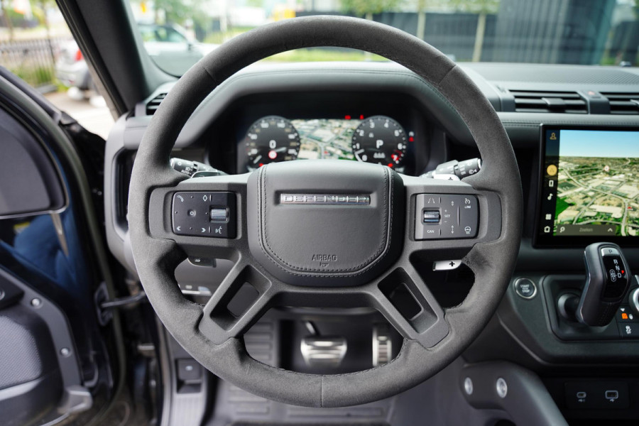 Land Rover Defender 110 P 525 V 8 Black Edition