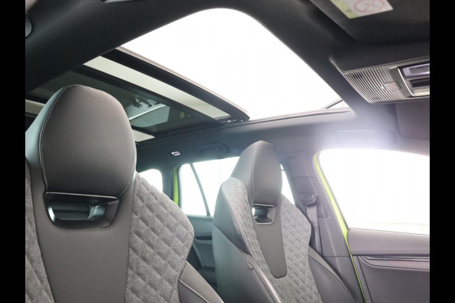 Škoda Octavia Combi 1.5 TSI MHEV 150pk DSG-7 Sportline Business | Led Matrix | 19 inch | Black pakket | Panoramadak | Elek. stoel | Stoelverwarming voor + achter | Travel Assist | Adaptive Cruise
