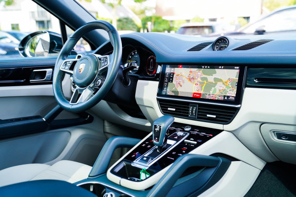 Porsche Cayenne Coupé 3.0 E-Hybrid | Keramisch | Panorama | Sport Design | Head up Display | Porsche Active Safe | NAP