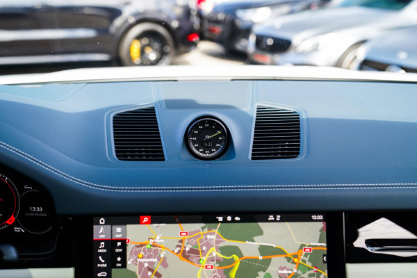 Porsche Cayenne Coupé 3.0 E-Hybrid | Keramisch | Panorama | Sport Design | Head up Display | Porsche Active Safe | NAP