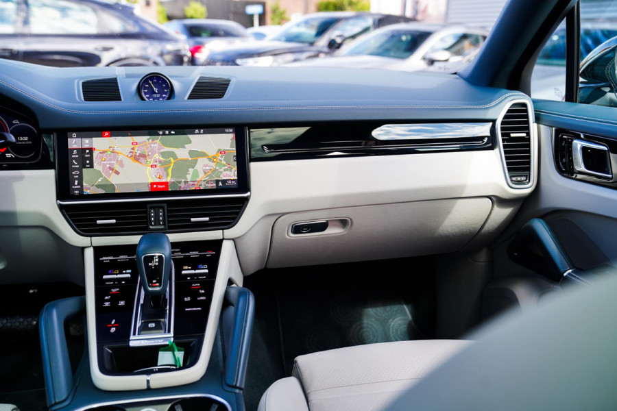 Porsche Cayenne Coupé 3.0 E-Hybrid | Keramisch | Panorama | Sport Design | Head up Display | Porsche Active Safe | NAP