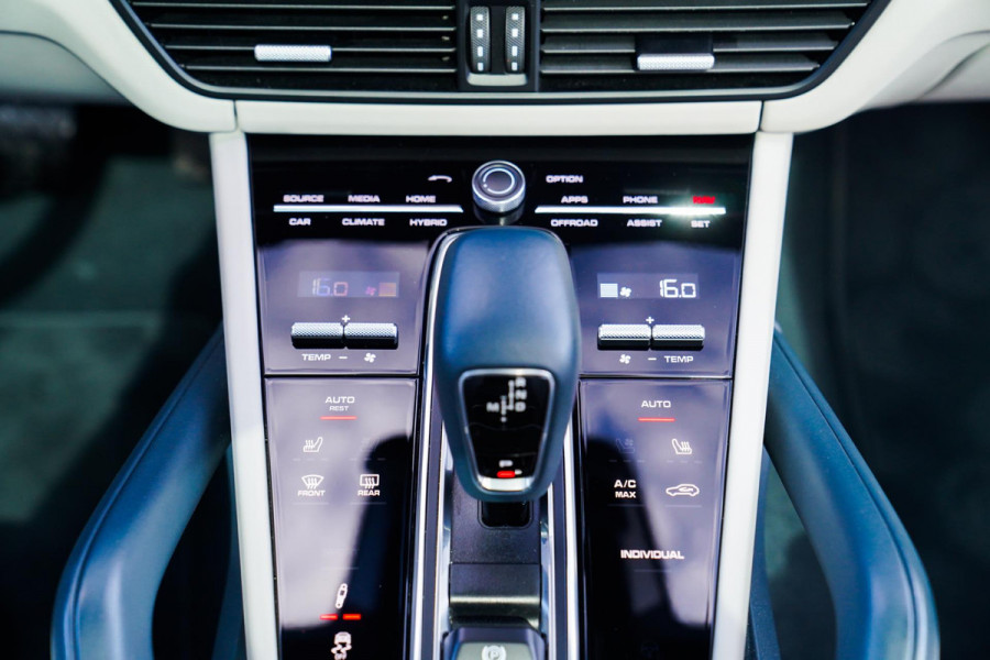 Porsche Cayenne Coupé 3.0 E-Hybrid | Keramisch | Panorama | Sport Design | Head up Display | Porsche Active Safe | NAP