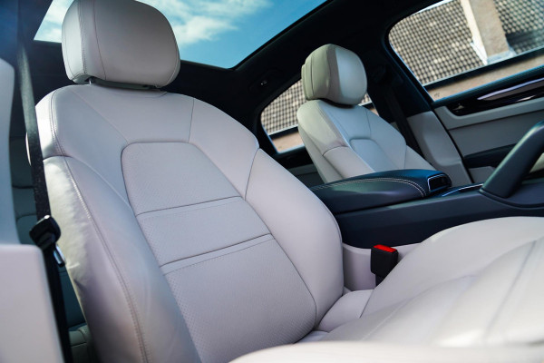 Porsche Cayenne Coupé 3.0 E-Hybrid | Keramisch | Panorama | Sport Design | Head up Display | Porsche Active Safe | NAP
